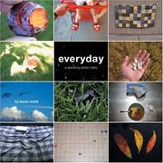 Everyday : a yearlong photo diary /